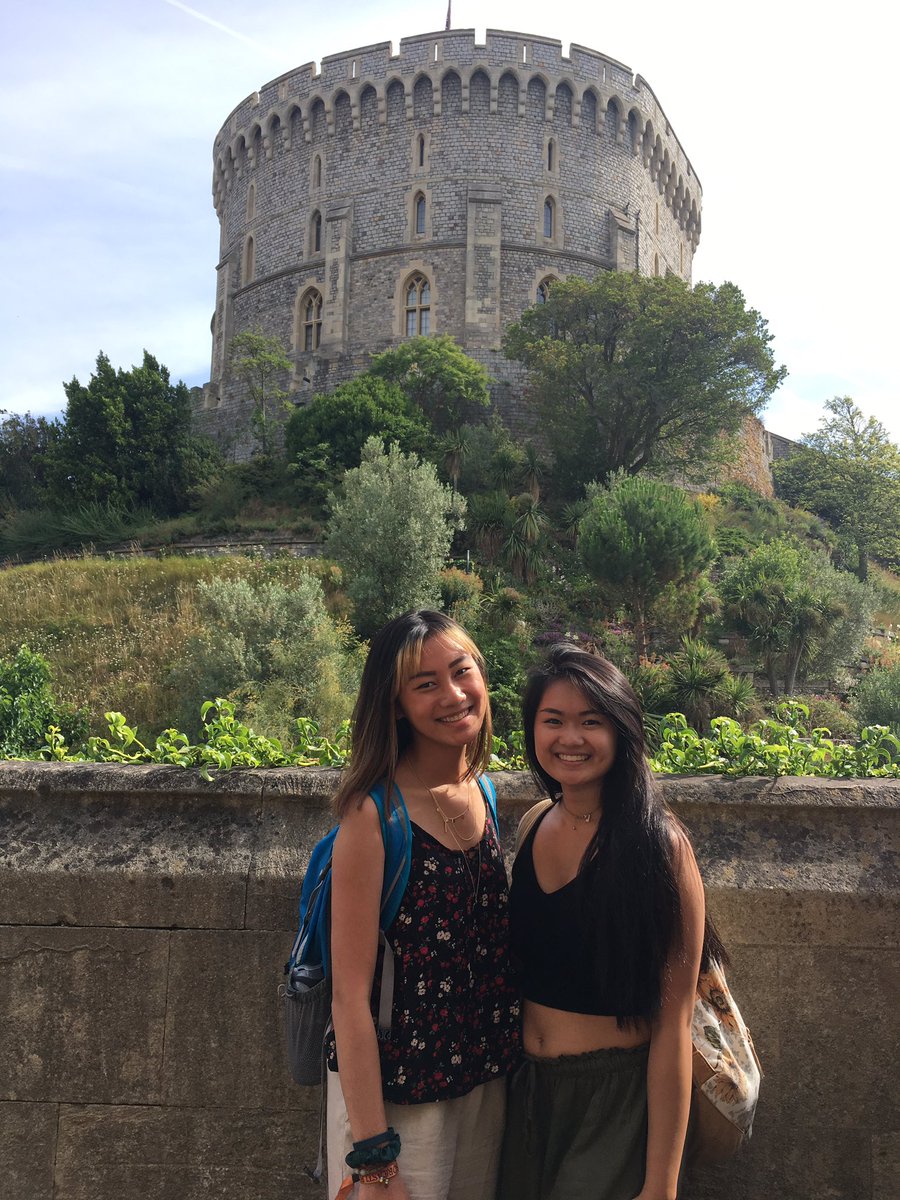 emmaschnulle's tweet photo. london and paris! what an amazing trip! https://t.co/WVHmLsTK8O