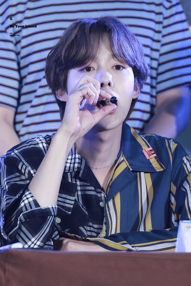 BeYourIsland_JW's tweet photo. 190608 KBEE팬싸 #김진우 #위너 HQ

You're my superstar✨@official_jinu_ https://t.co/YJdqfL1WqV