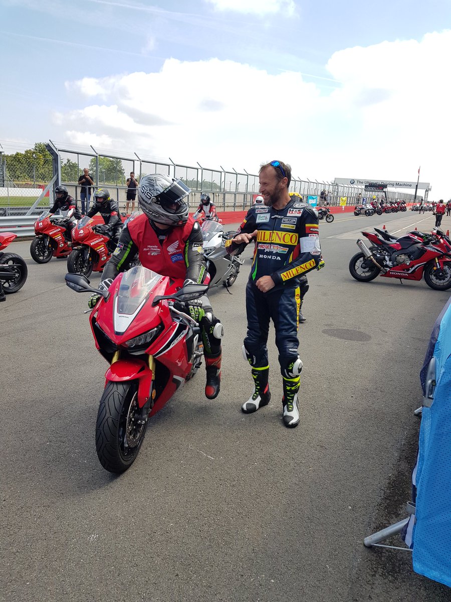 RonHaslam's tweet photo. Look who's joined us today at the race school! Bruce Anstey, Isle of Man TT racer! 😎🏁 https://t.co/0sMvEQAtuO