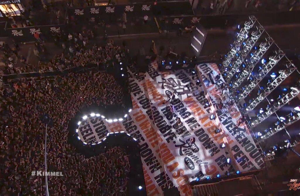 alwaysx1d's tweet photo. Sometimes a picture says a thousand words. 💗 #9YearsOneDirection https://t.co/vBlVngGkAU