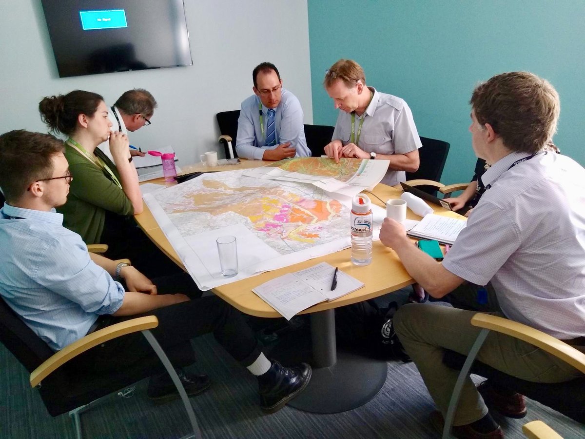 GeoscienceEA's tweet photo. .@GeoscienceEA in Hertfordshire & North London Area @EnvAgencySE had a great workshop discussing progress of ongoing #GeologicalMapping & 3D #GeologicalModelling commissioned with @BritGeoSurvey to improve our #catchment-based #WaterManagement Useful insights into our #aquifers https://t.co/dmsOxaejh2