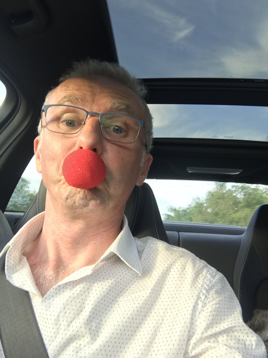 ian_magic_gray's tweet image. Magician requires party in the summer #magiccomedy