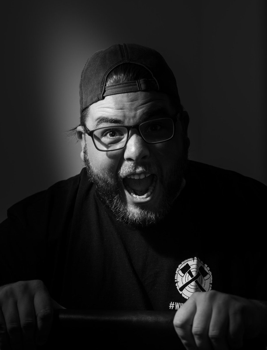 dpg_digital's tweet photo. Playing with studio lighting with rick, add a lightroom edit and all’s groovy #blackandwhite #studioshoot #photooftheday #portrait https://t.co/qeDykAM4Rx