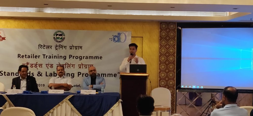 beeslp_'s tweet photo. Training No. 3 at New Delhi which was also organized on 23rd July 2019. Here are some glimpses @beeindiadigital @VGUJaipur @Design2O #RetailerTrainingProgramme https://t.co/sn1eYnOMsI