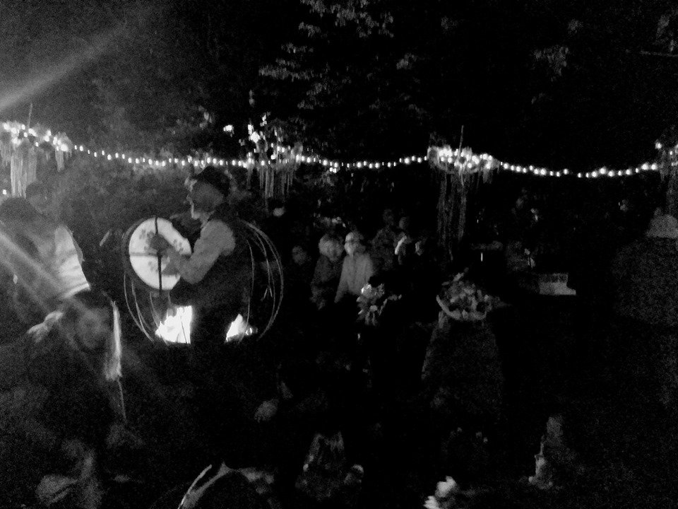 ShaneIbbs's tweet photo. @LarmerTreeFest  @sfs_uk Thank you Larmer Tree Festival, I had a wonderful time telling Oral Stories around the fire,  immediately after Kate Tempest. Got to see some wonderful acts https://t.co/9wev41sQNq
