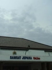 ucup_jaya's tweet photo. Akhirnya nonton sunset di Jepara @BlebakSumringah https://t.co/gTCPMOmCZD