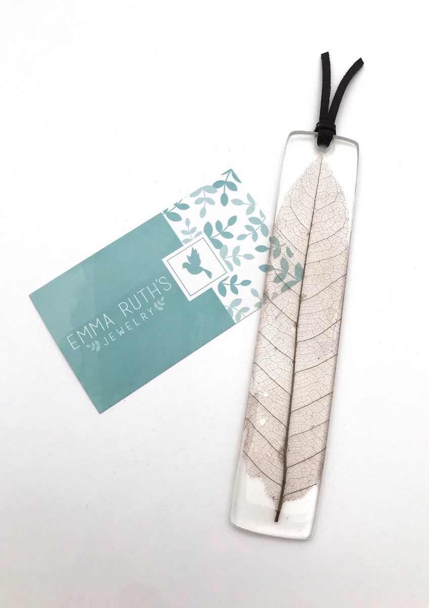 EmmaRuthJewelry's tweet photo. 💕You can now order your special Nature Bookmarks directly from our online store!  Choose between from: Flowers 💐, Leaves 🍁, Feathers, Gold, Silver, &amp; Copper. 
 #bookworm  #bookaholic  #bookmarks  #reading #handmade #emmaruthsjewelry  https://t.co/W2Wnu2bUFP https://t.co/jtgRMmeTL4