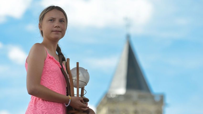 FieldCorps's tweet photo. Swedish teen climate change activist Greta Thunberg, whose Friday school strikes protesting government inaction over #climatechange helped spark a worldwide movement, has received the first Freedom Prize in France. https://t.co/RMA2whcd5d #ClimateStrike https://t.co/mWfh6VKQxM
