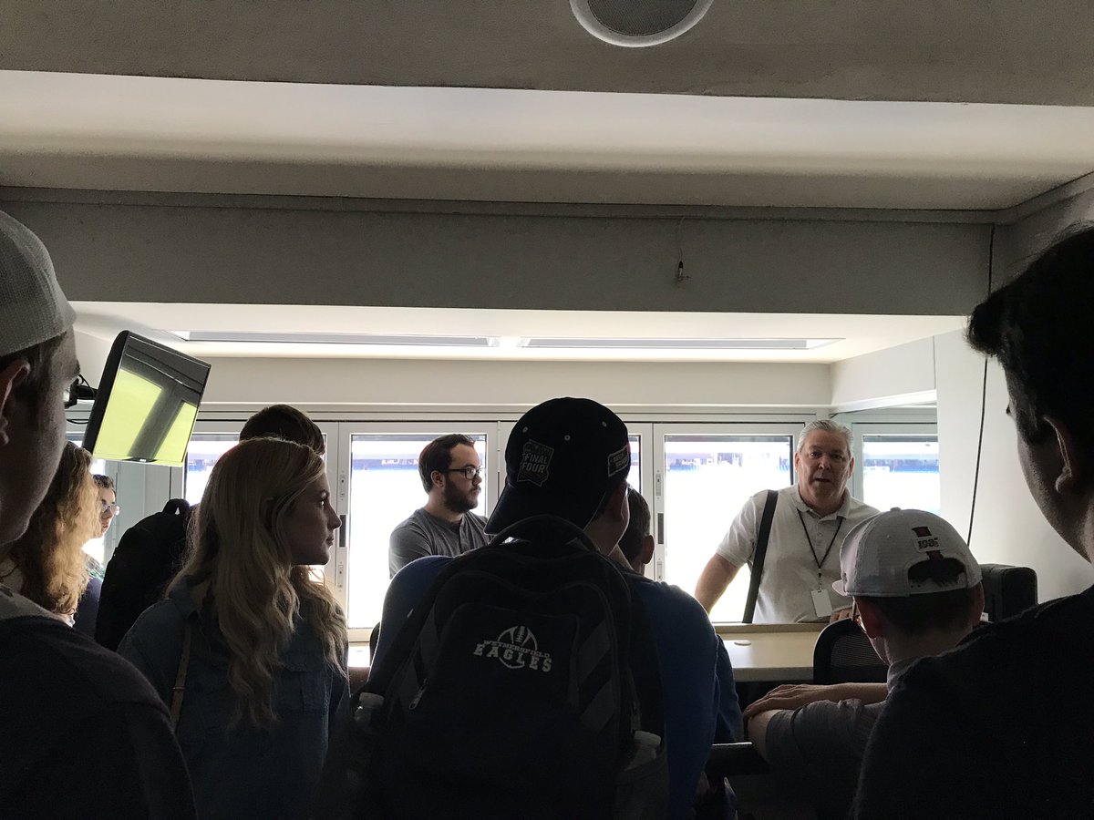 DeanCollege's tweet image. As a sports broadcaster it’s important to provide infotainmemt, both information and entertainment, to fans, says @JRbroadcaster #careersinsports #sportsbroadcasting #precollegeprograms #deancollege