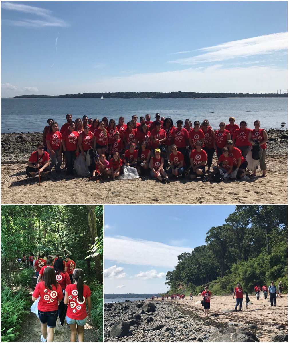 D424 volunteering at Target Rock today. Thank you team!#cleanbeaches #amazingteam @ETLChristine <a href="/rlomtg12/">Robert Lombardi</a>