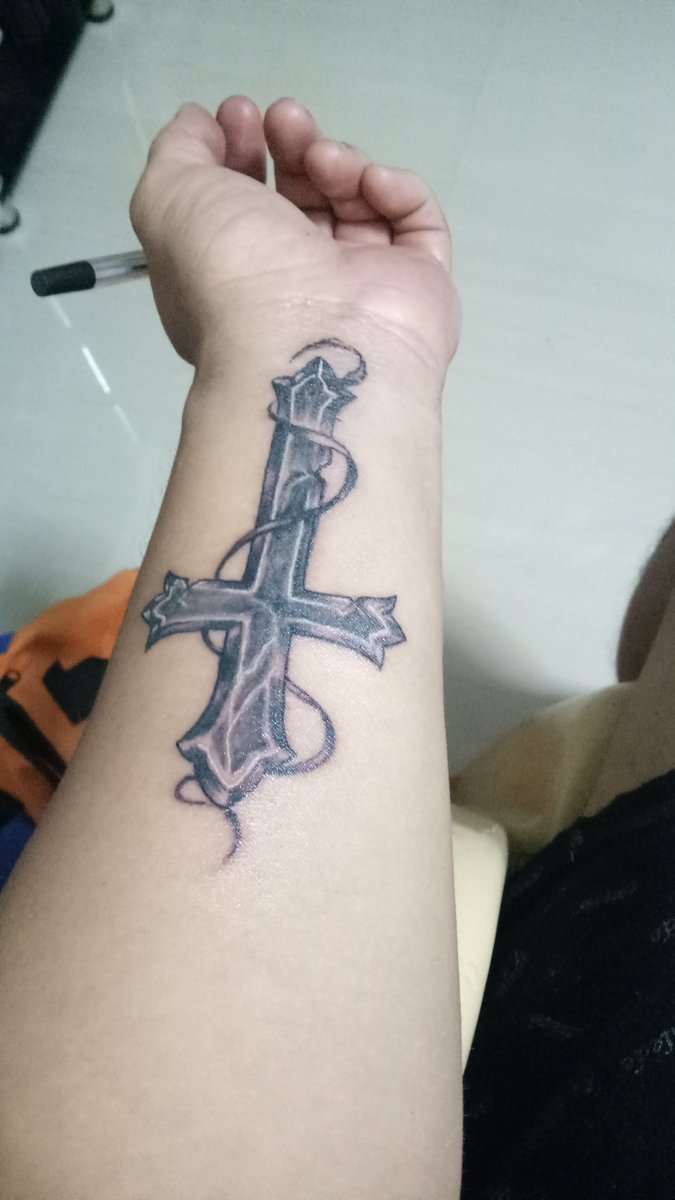 jeson85435645's tweet photo. ung tattoo mong mas masakit pa sa breakup  thnks po sa gumawa :) https://t.co/A6uBaFGhlP