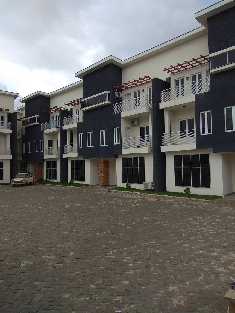 AbujaRealtor's tweet photo. A four bedroom terraced house with two sitting rooms for sale in Guzape, Abuja. 

Asking price: 70 million

#ministerialscreening #Ministerialist #TheList #WednesdayWisdom https://t.co/Aj9Q3zvo7f