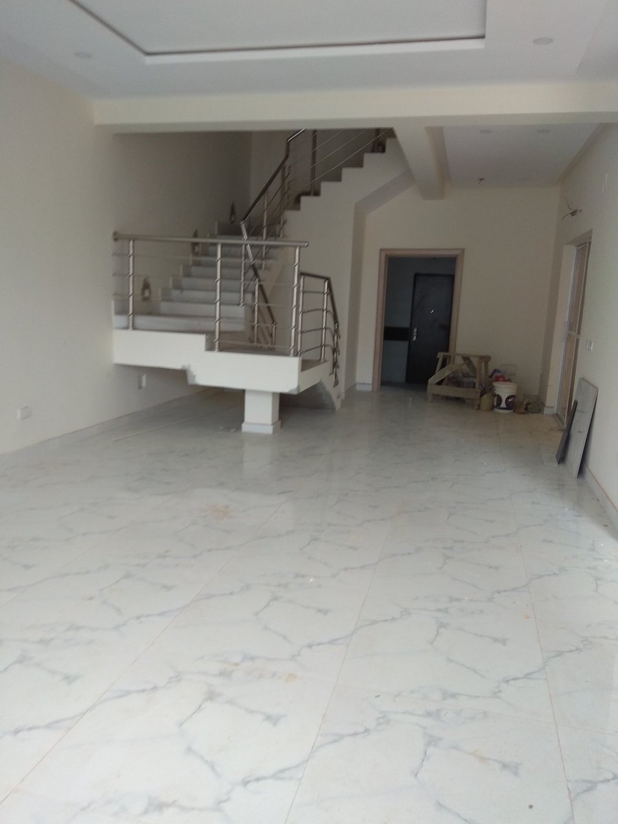 AbujaRealtor's tweet photo. A four bedroom terraced house with two sitting rooms for sale in Guzape, Abuja. 

Asking price: 70 million

#ministerialscreening #Ministerialist #TheList #WednesdayWisdom https://t.co/Aj9Q3zvo7f