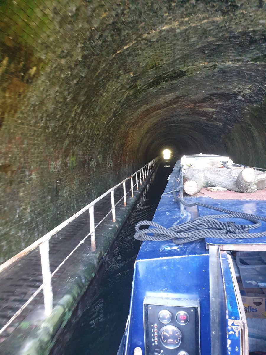 NbChangingPace's tweet photo. Great run up the #bcnmainline @CanalRiverTrust today Well maintained Beautiful wide clear #canal #Cosleytunnel was delicious so chilled &amp; shaded on this #melting day Arrived at #factoryjunction with only 2 plastic bags in prop #womenonthecut #singlehanded  #LifesBetterByWater https://t.co/XPnKfkh3VH