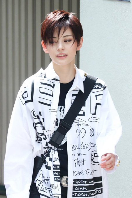 朝美絢 の本名年齢などプロフィール 私服写真や好きなブランドは
