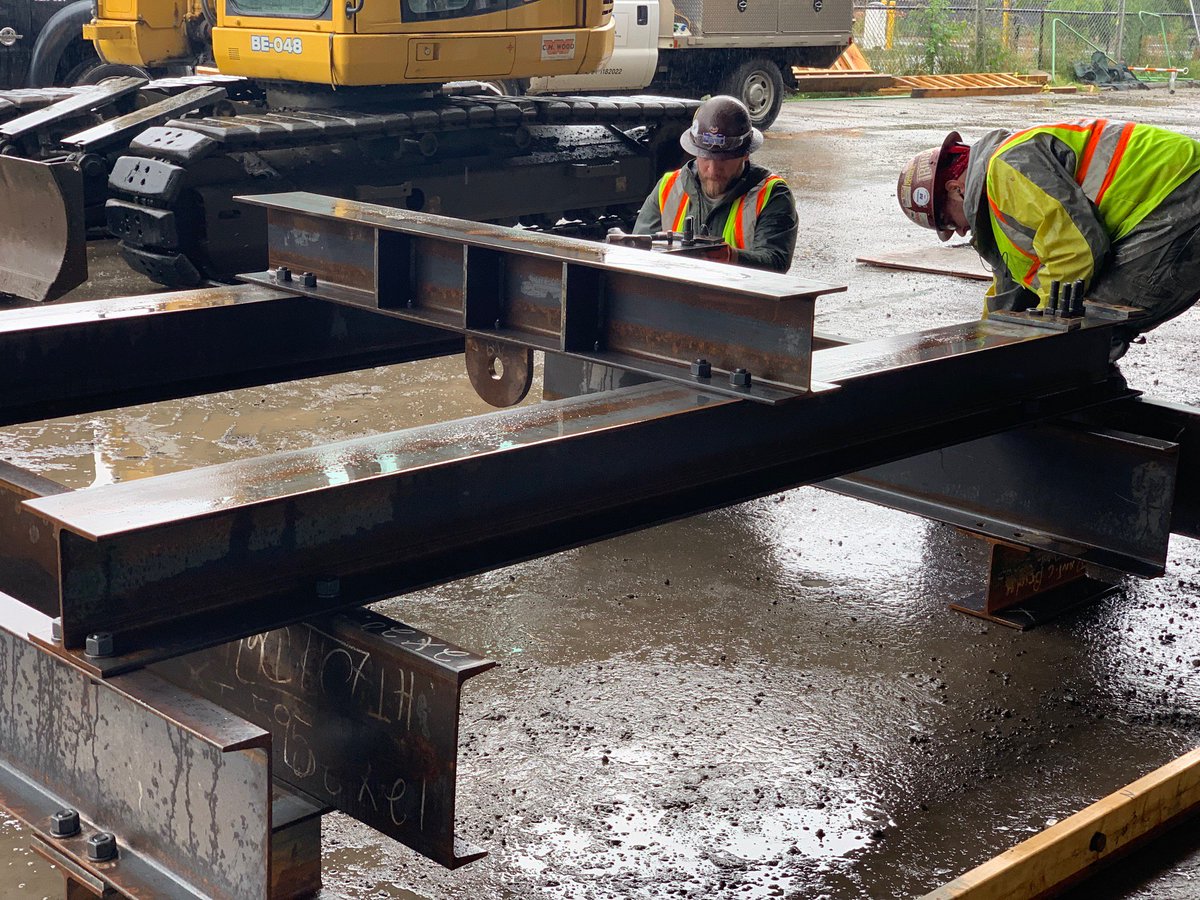 MassDOT's tweet photo. #TobinBridge #ChelseaCurves Route 1 progress this week: bridge deck removal, steel replacement, new concrete columns. Check work & #MAtraffic impacts: https://t.co/8tYUCN9vUK https://t.co/pQeO51NM1t