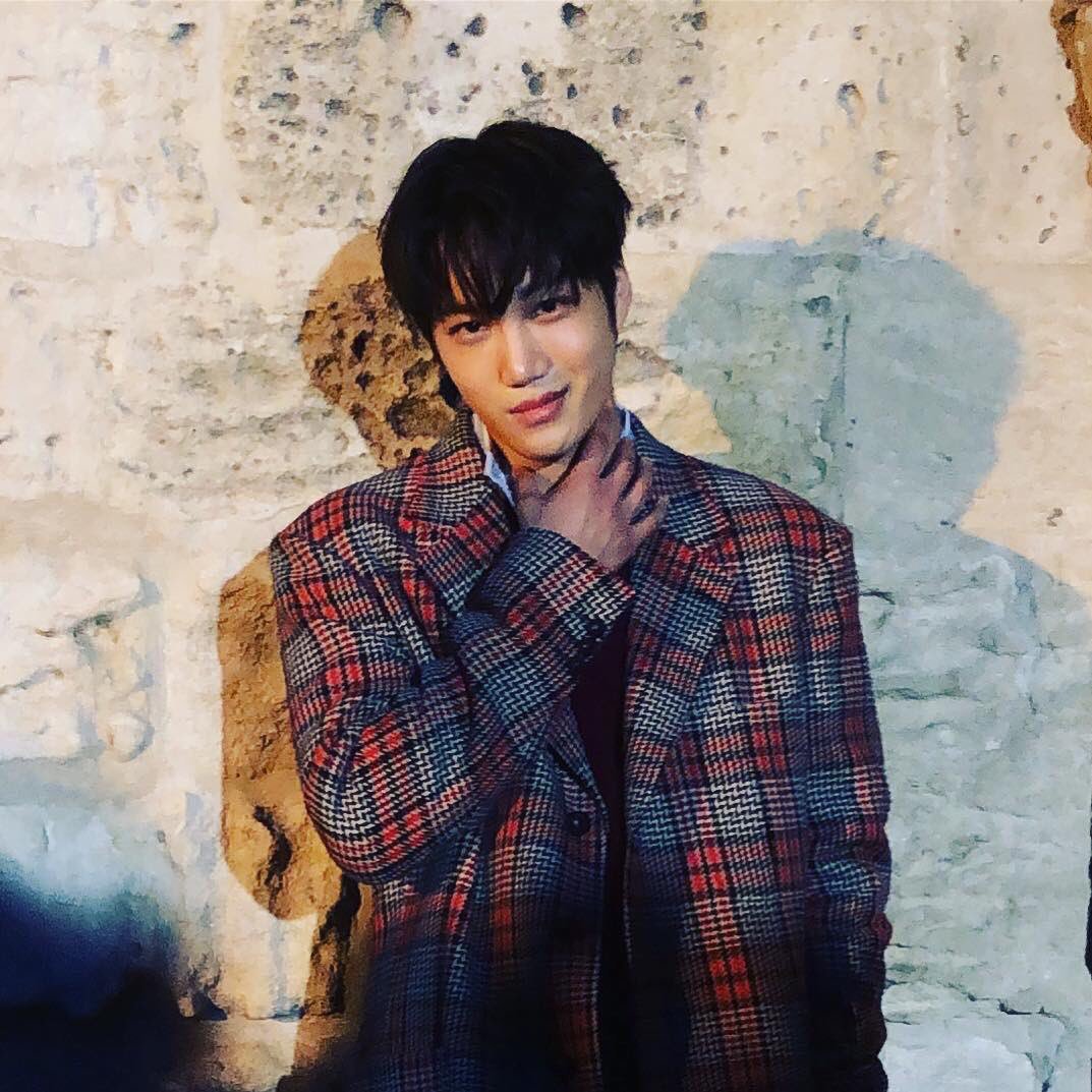 THE DUALITY OF KIM JONGINa thread