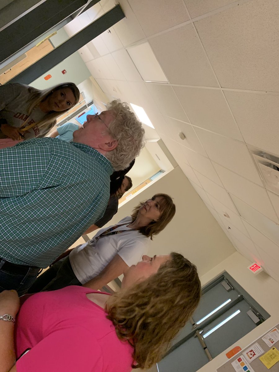 stefthompson63's tweet photo. Team 11 is on the MOVE!!! @ORSchools @ORHSWildcatMGM #EngageORHS https://t.co/pFYToZduf2