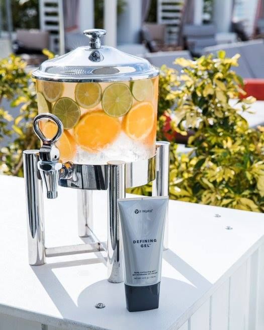 ItWorksGlobal's tweet photo. Keep your skin hydrated this summer with Defining Gel. 💦

#DefiningGel #LiquidGold #Skincare https://t.co/NAmRzOL1h7