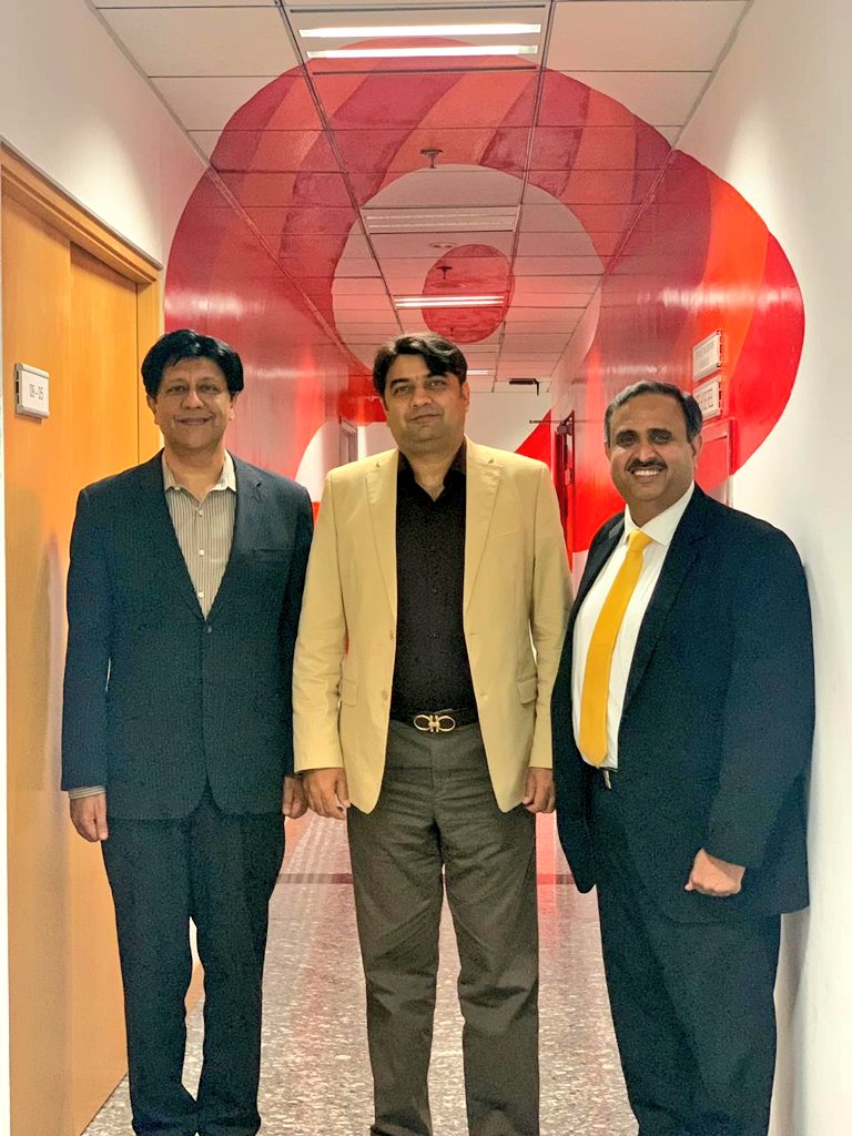 PITBIncubation's tweet photo. Mr Yasir Humayun, Minister of Higher Education Department graced Plan9 HQ with Chairman and and DG PITB to chat and get to know the current founders and their business initiatives.
#Cycle13 #MinisterEducation #OfficialVisit https://t.co/b40dKegOdZ