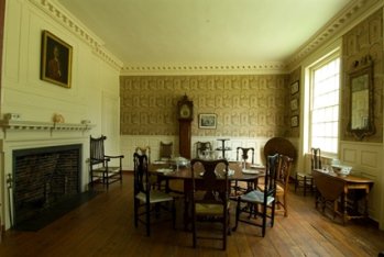 HydeHall_1817's tweet photo. Other Historic Places: Johnson Hall, located in Johnstown, NY was the 1763 Georgian-style estate of Irish immigrant Sir William Johnson (1715 - 1774) and Molly Brant, a Mohawk Indian, and their eight children. #OtherHistoricPlaces #HistoricNY #JohnsonHall https://t.co/1MhuWNlwqD https://t.co/cEgGIfoWfa