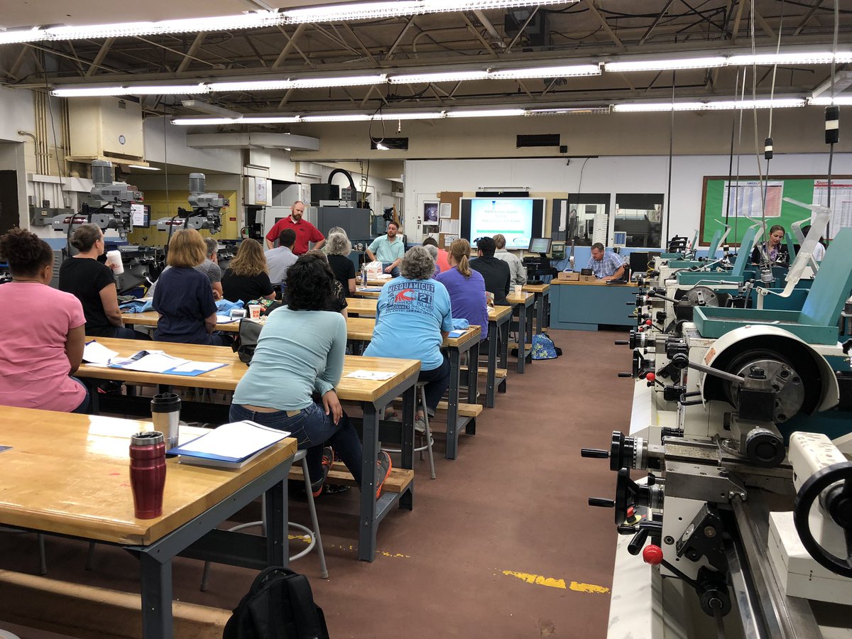 CASherwood's tweet photo. Beginning Day 2 of @SCSU #MMSTI @CTTechHS: some safety & background before we get our hands dirty building & testing our bridge ideas from yesterday. @nhmamfg @EducateCT #STEM #manufactureyourfuture https://t.co/YLJTpOD25S