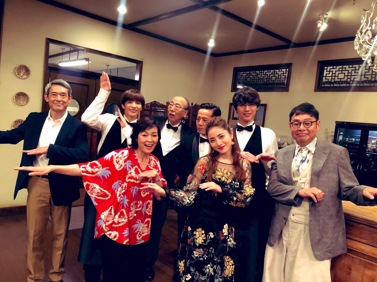 石原さとみ着用のワンピースが130万超えの衝撃…