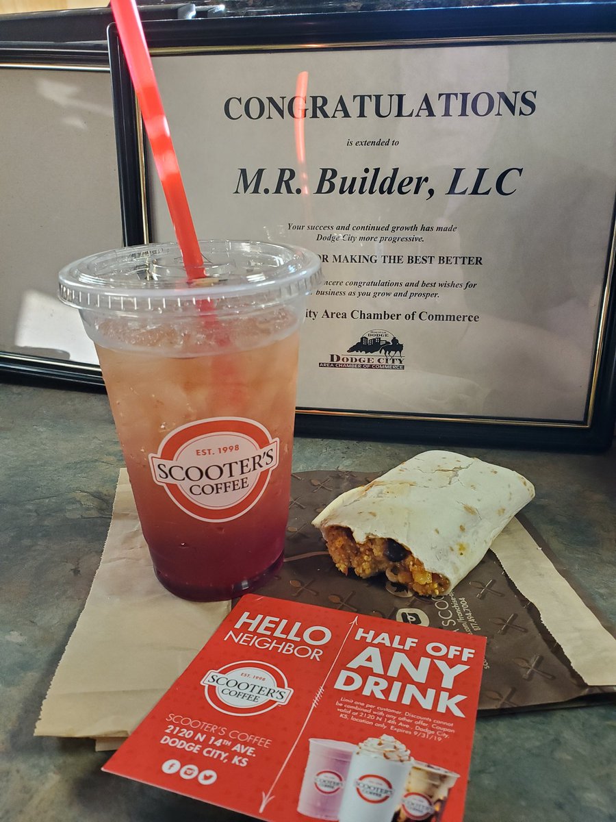 SnodlyArt's tweet photo. #Scooters is officially open on Dodge City! https://t.co/tX5xFPNoEl