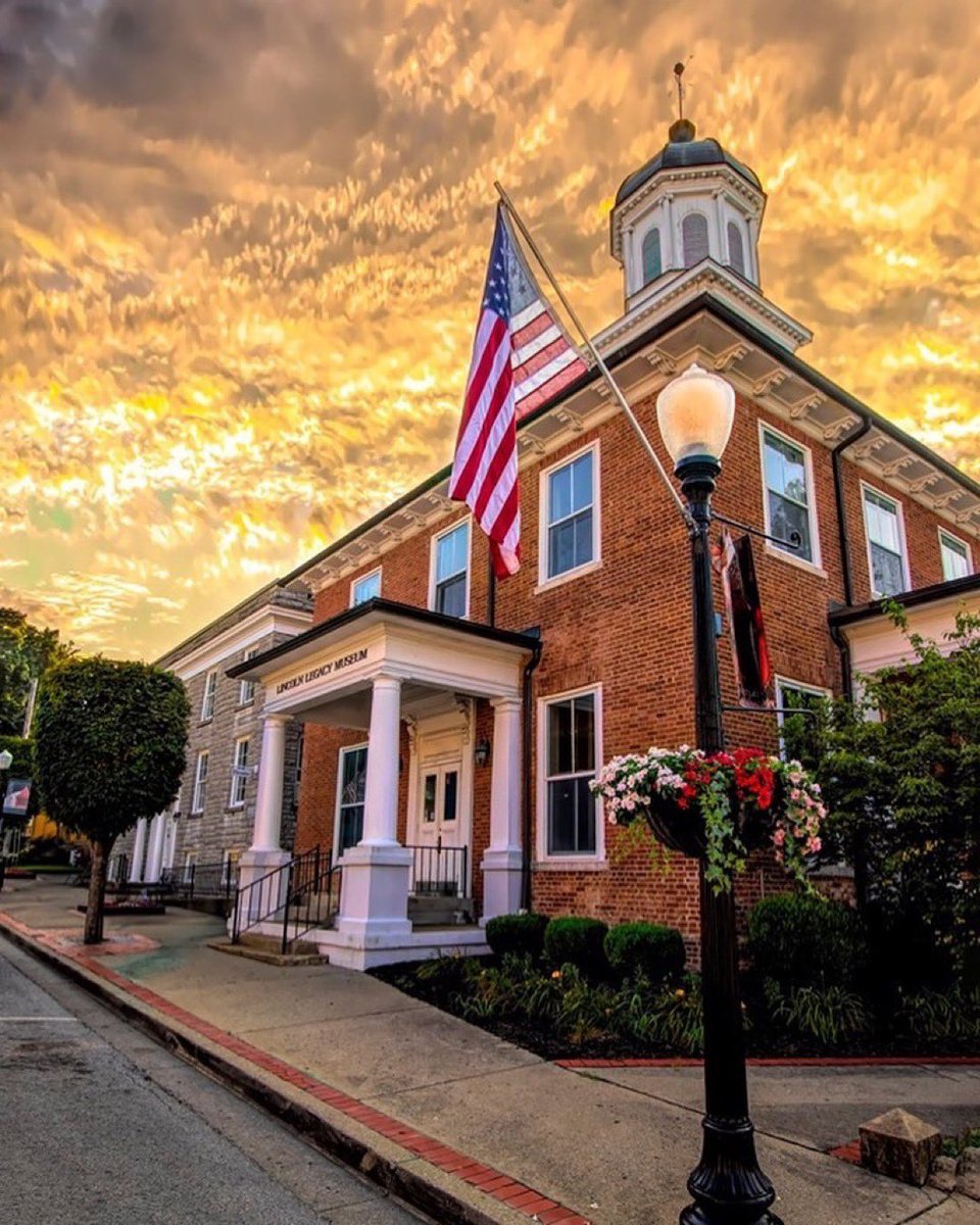 Look at this beauty in <a href="/SpringfieldTour/">Springfield Tourism</a> // “A dramatic image of the 1816 Courthouse &amp; Lincoln Legacy Museum by Mark Nally. Thank you for portraying our area with great skill and love.  #springfieldky #washingtoncountyky 

Sokyfilm.com
#kentuckysbiggestbacklot #sokyfilm