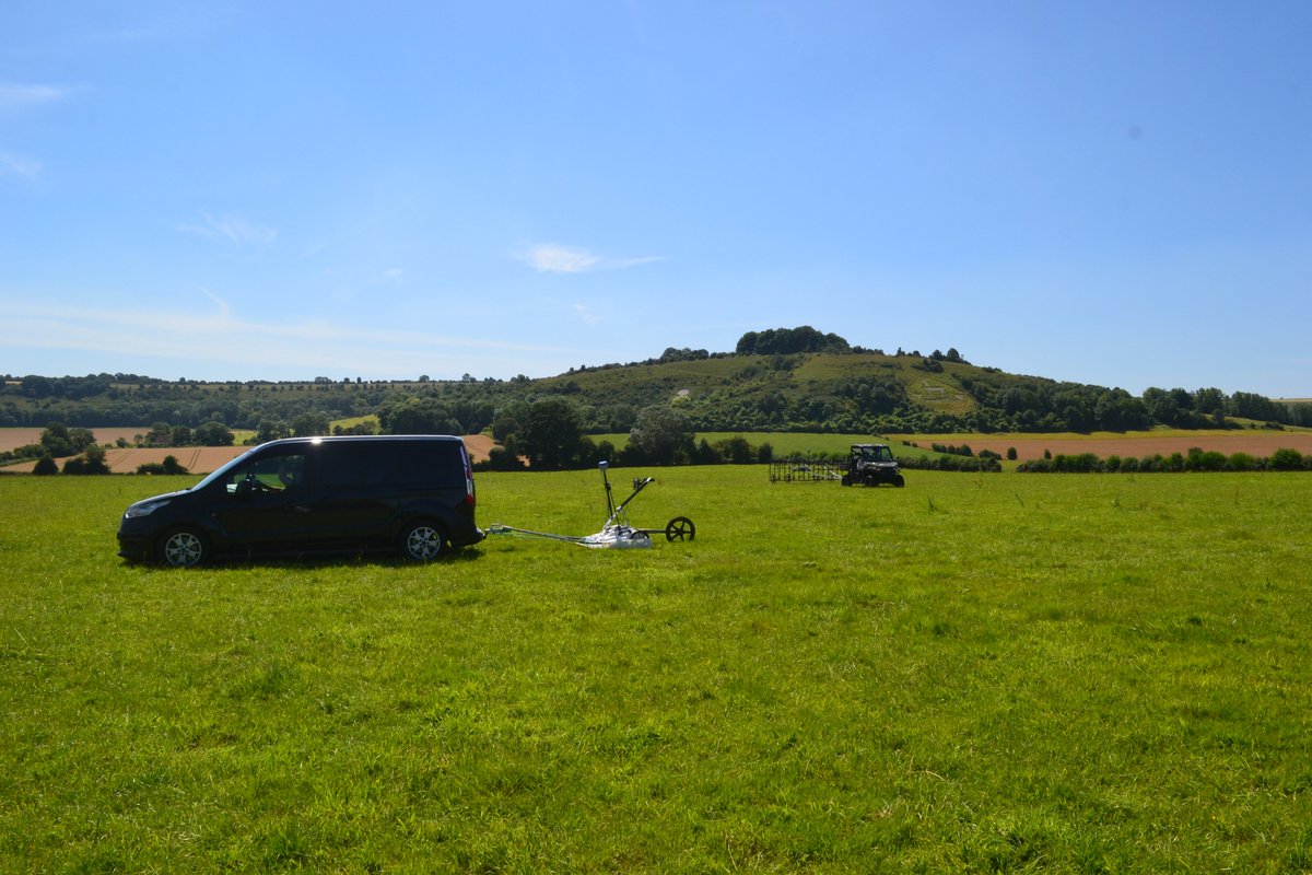suttonbadges's tweet image. Together they will provide a detailed look into the ground to help make sense of the buried remains of this #WW1 training camp @HeritageFundL_S @HE_SouthWest @CranborneChase