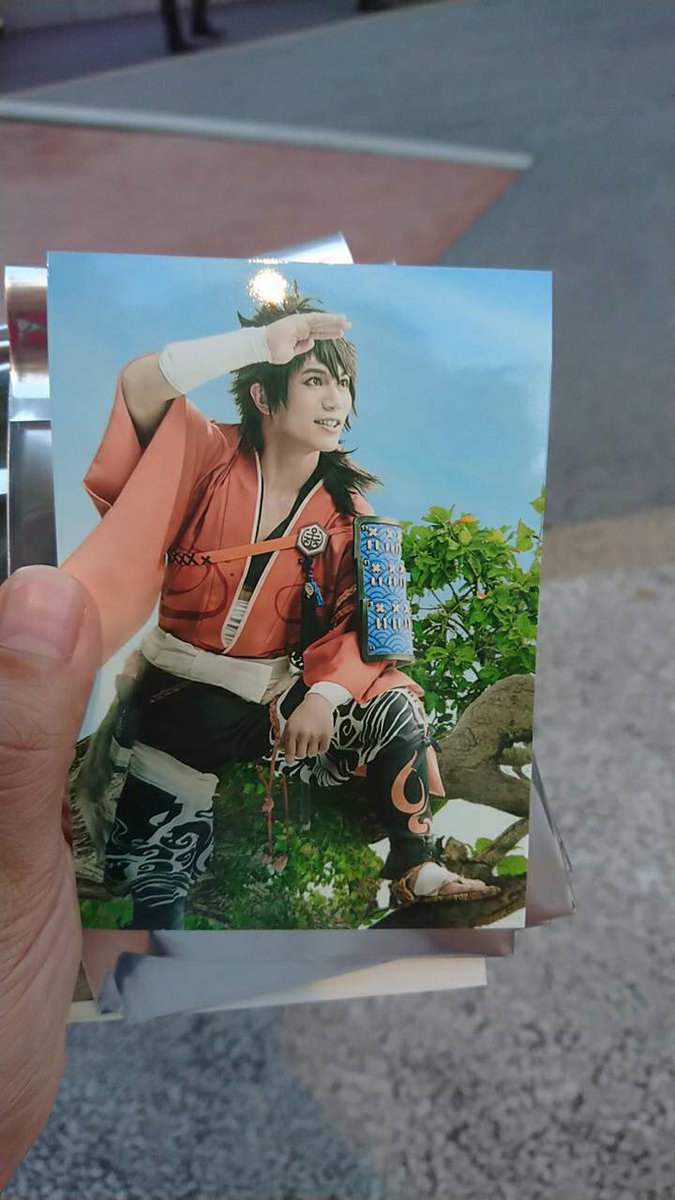 sochi03061's tweet photo. 刀ステ 慈伝 ランブロ  トレブロ 交換

【譲】
太郎太刀 （通常 戦闘服 背景無し）、
陸奥守 （キービジュアル）

【求】
山姥切国広 （通常 戦闘服 背景無し、内番背景あり）、長谷部なんでも（友人分）

8月17日、18日にて都内手渡し希望です。よろしくお願い致します。 https://t.co/YlbZKkj7W5