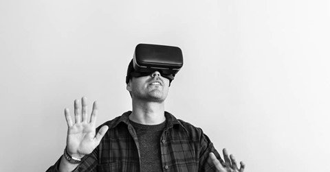 OptomicES's tweet image. 😎 ¡𝐑𝐞𝐚𝐥𝐢𝐝𝐚𝐝 𝐕𝐢𝐫𝐭𝐮𝐚𝐥 para tratar trastornos del #Equilibrio!🕺

👉 𝐎𝐏𝐓𝐎𝐌𝐈𝐂 trae la última técnica en Vestibular al Instituto de Otorrinolaringología IOM 👂👂

Si te interesa la técnica #ORL ¡𝐂𝐎𝐍𝐒𝐔́𝐋𝐓𝐀𝐍𝐎𝐒! optomic.com/contacto/