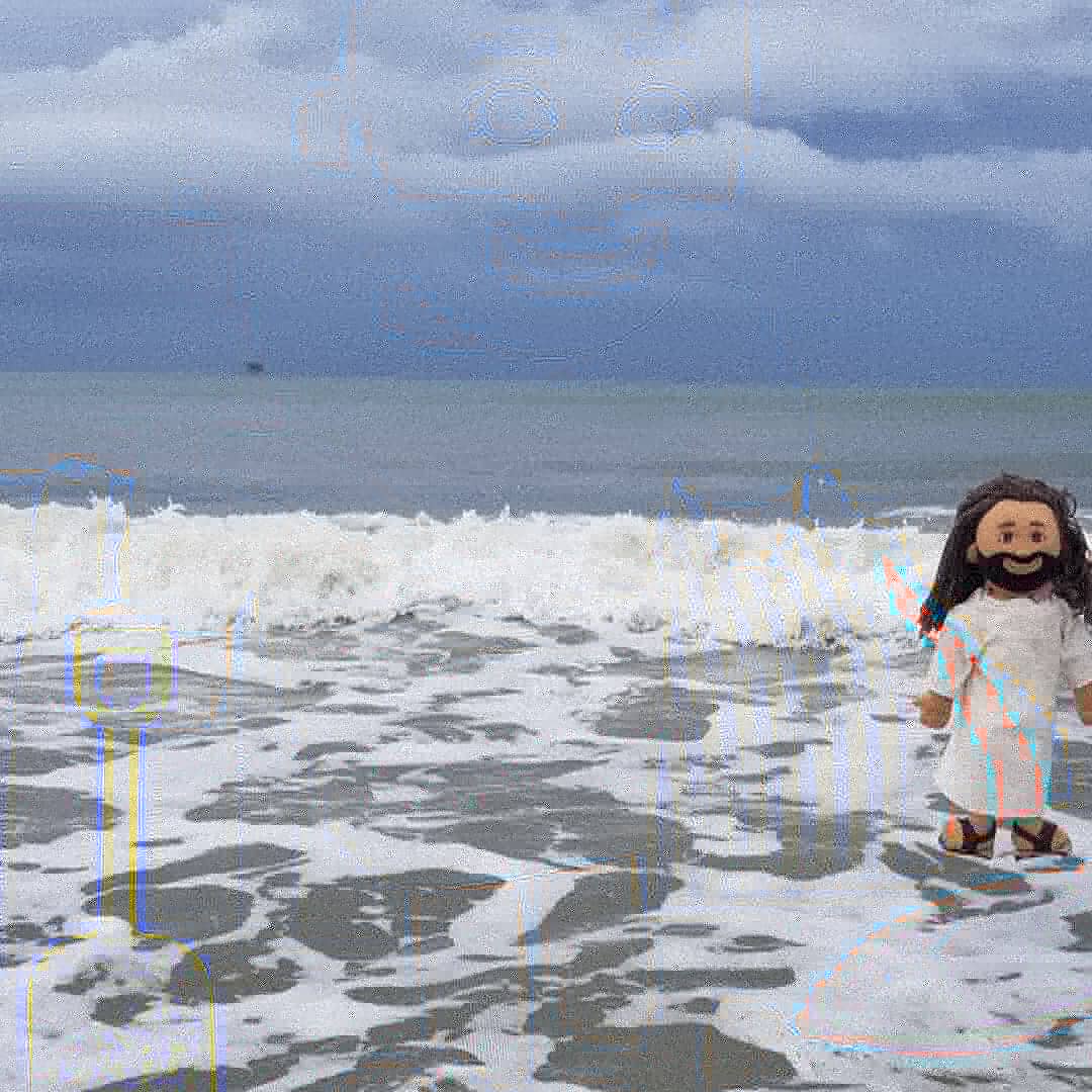 TransfigDallas's tweet photo. Jesus drove back from the beach today after walking some waves and catching some rays. Where will he go next week? Whether you take him somewhere exotic or with you to work, you can take Jesus with you this Sunday by signing up in the gathering place. @episcopalchurch #jesus https://t.co/PDcm5Y4XU5