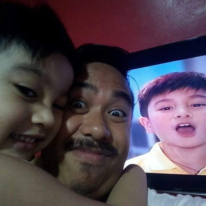 therealrokryde's tweet image. Father and son bonding watching @REALGoinBulilit esp. kuya @raikko_mateo #gbulilit
