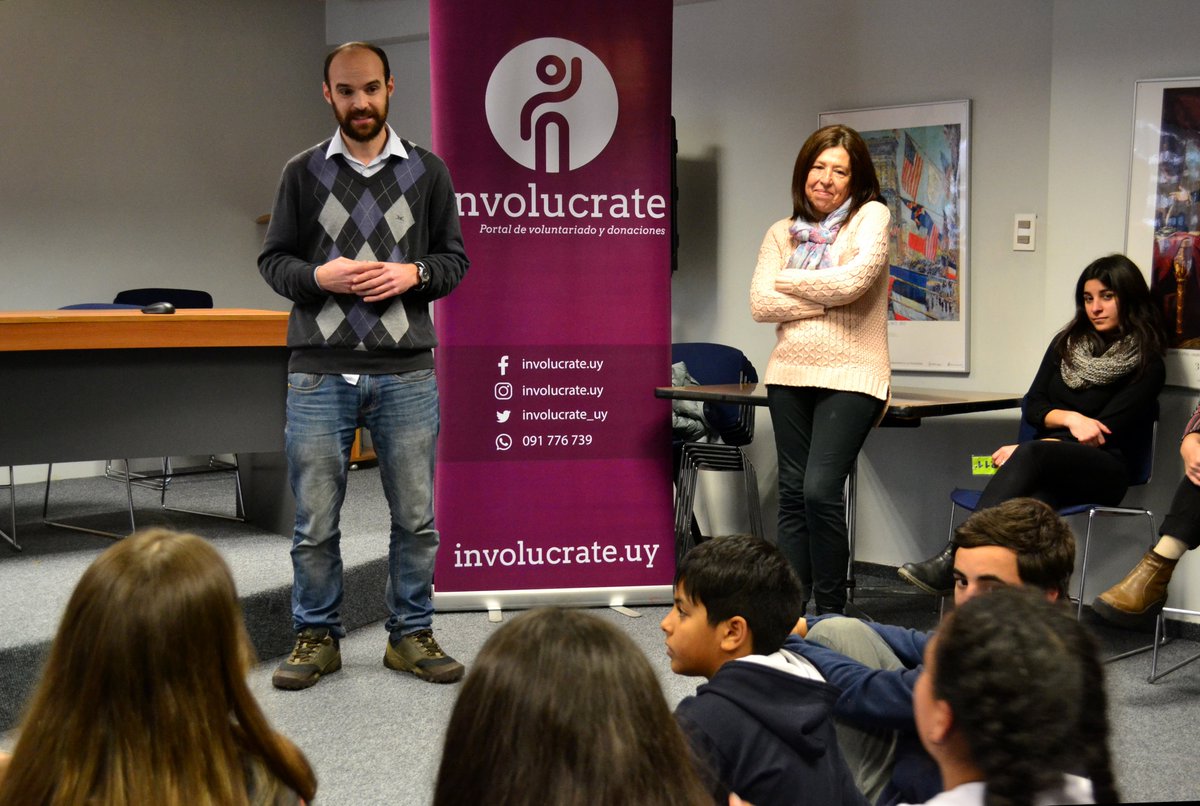 alianzaeduuy's tweet image. Este lunes 22 recibimos la visita de @Involucrate_uy  quienes brindaron a los alumnos de primer año del #AccessProgram una charla sobre voluntariado. Les agradecemos por la misma, los chicos disfrutaron mucho y se fueron muy inspirados con su ejemplo!
