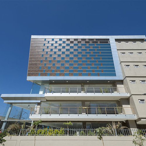 CEIMaterials's tweet image. Patina Bronze is the metal looking decor that helps to create impressive metal effects combining perfectly with glass.
#fundermax #colors #forpeoplewhocreate