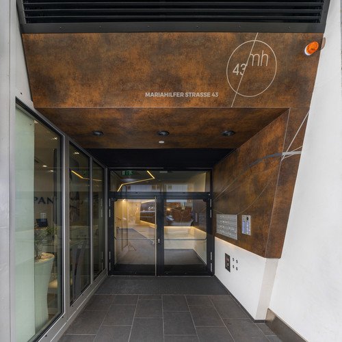 CEIMaterials's tweet image. Patina Bronze is the metal looking decor that helps to create impressive metal effects combining perfectly with glass.
#fundermax #colors #forpeoplewhocreate