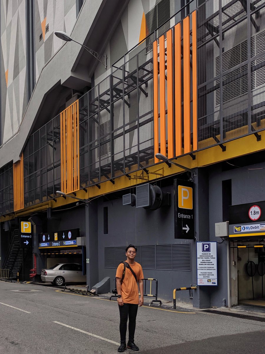 seorangnunun's tweet photo. Lama rasanya tak upload gambar kat tw ni, so ni hasil shot petang tadi kat area Bukit Bintang. Macam biasalah #shotonpixel . Ehek. https://t.co/1BqBtgW55j