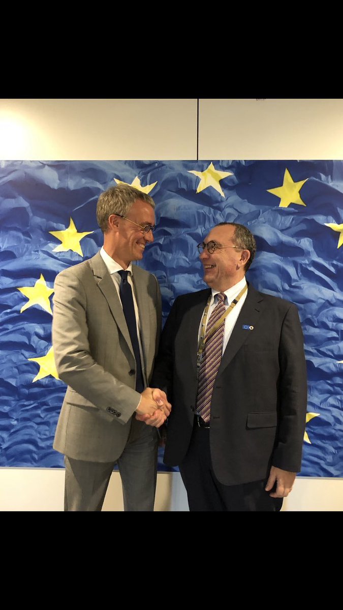 dienekeita's tweet image. What a beautiful and good governance inducive transition!  Thank you to outgoing Director #DEVCO @stefanomanservi for his immense work and friendship with #Guinea Andwelcome to amazing incoming Director #DEVCO @KoenDoens @europeaid @eu_comission @GouvGN @MCIA_Guinee