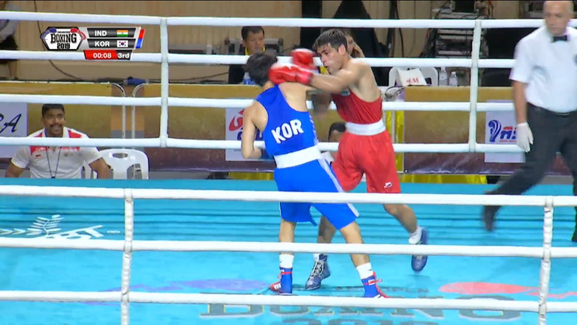 BFI_official's tweet photo. Hussam into the semis🔥!

@Hussamboxer continued his winning streak as he defeated 🇰🇷’s #LeeYechan by unanimous decision 5-0 to seal berth in the semifinal of 5⃣6⃣KG at #ThailandOpen.

Great win!👏
go for the GOLD!

#PunchMeinHaiDum #Boxing https://t.co/pqGFCiovNC