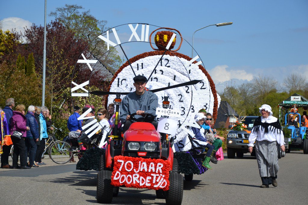 Praalwagens gezocht voor bevrijdingsoptocht Wagenborgen 2020 112wagenborgen.eu/index.php/2019…