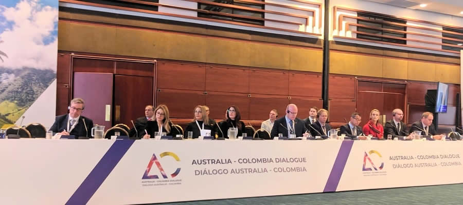catalogistica's tweet photo. #Australia se perfila como gran destino de exportaciones colombianas; en la actualidad este mercado representa USD 56 millones anuales. Consulte esta noticia en: https://t.co/sjI4jb8Mdr
#comercio #Colombia https://t.co/M2Ct1Zhymx