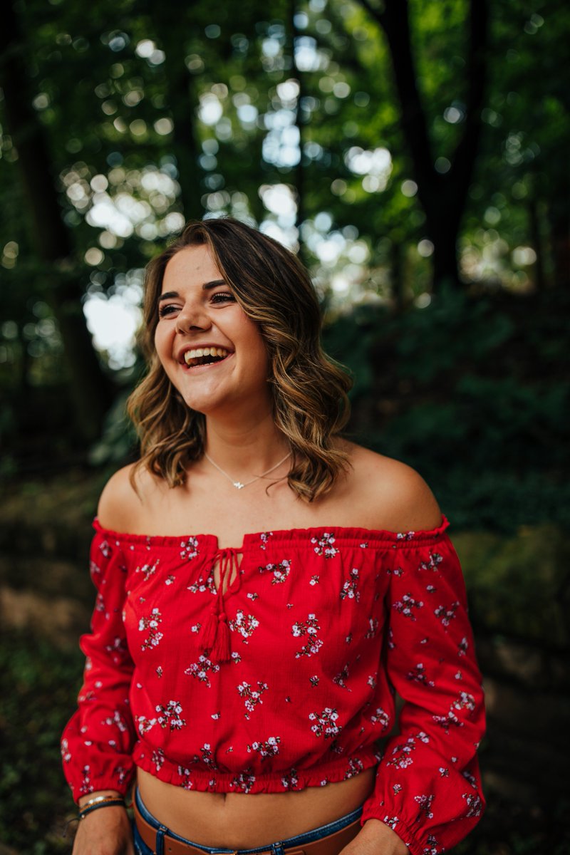 briraetoro's tweet photo. It's that time of year! Seniors everywhere! #senior #seniorphotos #portrait #canon #portraitphotography #Pittsburgh #pgh #pittsburghphotographer #outdoors #naturallight #portraiture #agameoftones #people #beauty #seniors #seniorpictures #senior2020 #graduating #adventure #nature https://t.co/gxQC2ubmFJ
