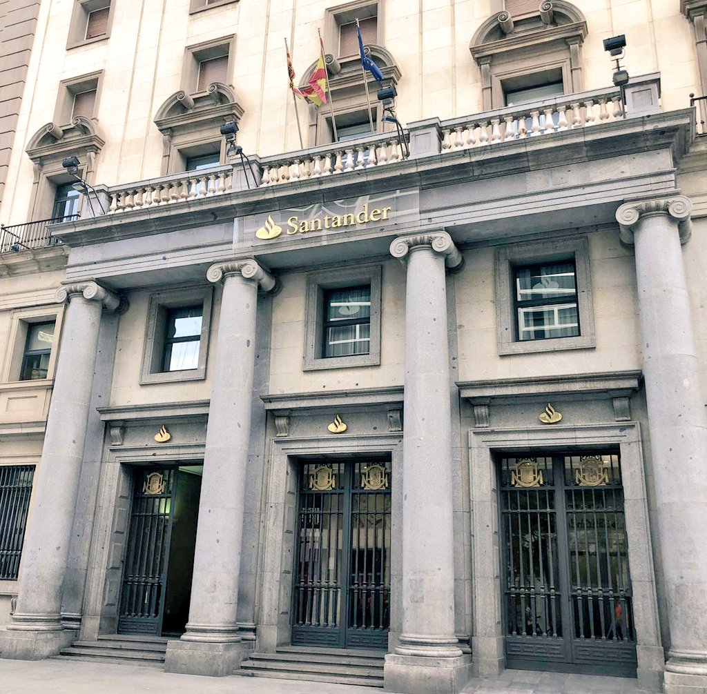 aplusmk's tweet photo. En pocos minutos comienza nuestro penúltimo #GastrobusinessRoadshow del verano ☀️ con @diegoolmedilla como speaker en el #SmartRed de @santander_es en Zaragoza en nombre de Aplus y @FACYRE y con @AgoraTpv 👏👏👏
| Aplus ❤ #Gastromarketing | https://t.co/B34XxdHYMo