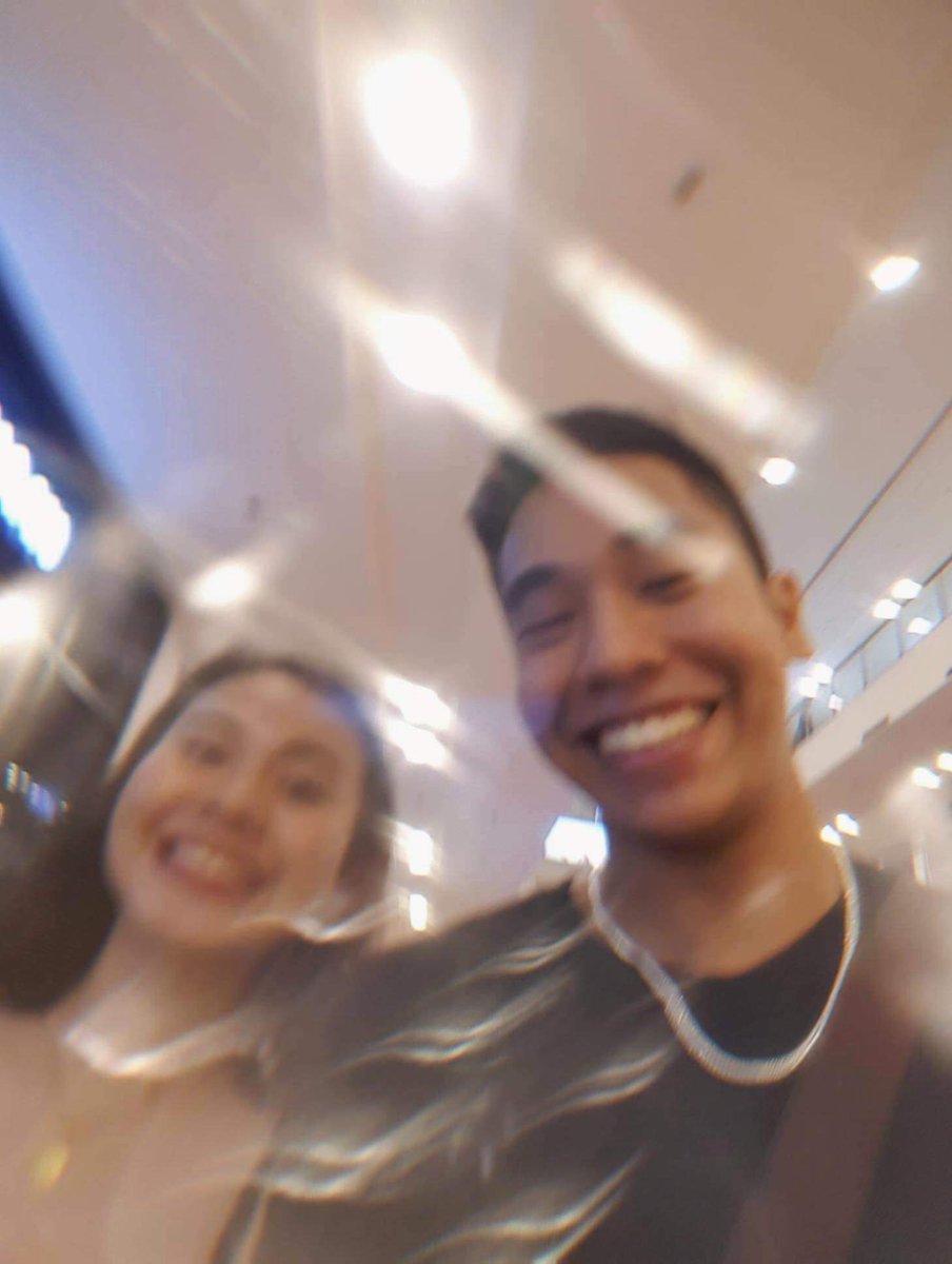 MrPatrickPonce's tweet photo. Sabi mo I gave sunshine to your rainy days and you became yourself a rainbow because of that. 
Pero Vi, rainbow ka na noon paman, kailangan mo lang siguro ng taga picture para makita mo yon HAHAHA yieee ganda niya diba??? Maganda na + maganda pa ang ugali. SARAP MABUHAY AAAAAAA😍 https://t.co/e4KE11izX3