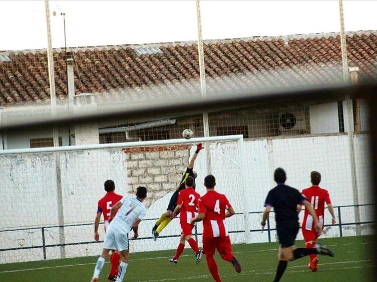 AUTONOMICA
ARRANCA EL ATLETICO TERESIANO 19/20
JESUS CAMARGO DIAZ vuelve a casa, aporta entrega lucha y gol para el nuevo proyecto.