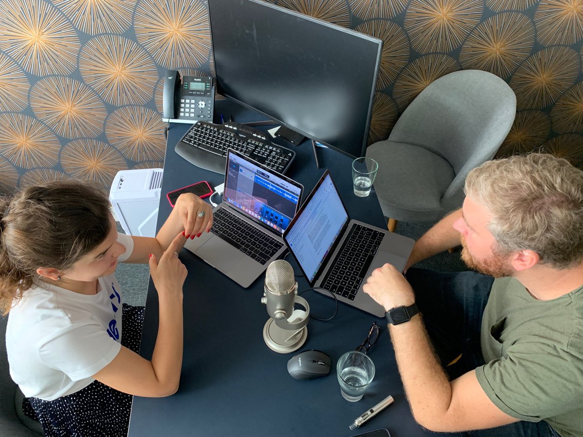 PeaksConseil_IT's tweet image. En direct live des studios de ⁦@Hexagone_Strat⁩ pour une interview sur la Transformation Digitale de Jean Baptiste, notre consultant 👍 de choc ! A découvrir en septembre. Stay Tuned !  #ConseilIT #Agilité #Accompagnementclient @diese05⁩