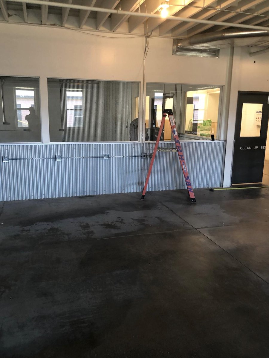 JasH_ALMidwest's tweet photo. @AccionLabs Midwest coming along nicely! Walls and electrical to be put in this week. Getting closer! #AccionLabsMidwestHQ #midwesttech #OfficeSpace https://t.co/CmOYt6gwXB