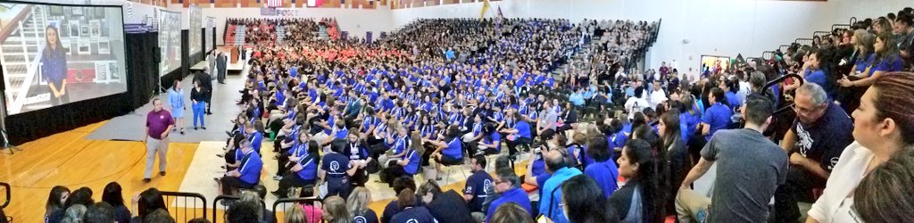 OLeza_CI's tweet photo. We are #TeamSISD! Ready to rock at this morning's convocation as well as the new school year! #SISD_DNA19 #EdChat #EdTech https://t.co/KJjVHfYTVG