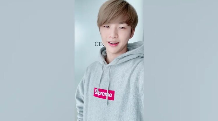 patrickluv2's tweet photo. 🧡다니엘🧡

#July25DanielK 
#강다니엘  #KANGDANIEL
#color_on_me 
#뭐해 https://t.co/elfY3tZTBD